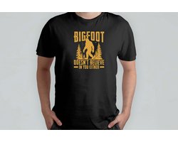 Bigfoot Doesn't Believe - T Shirt - RetroVibes - VintageStyle - OldSchoolCool - RetroLove - VintageStijl - OuderwetseCool - TerugInDeTijd - RetroSfeer