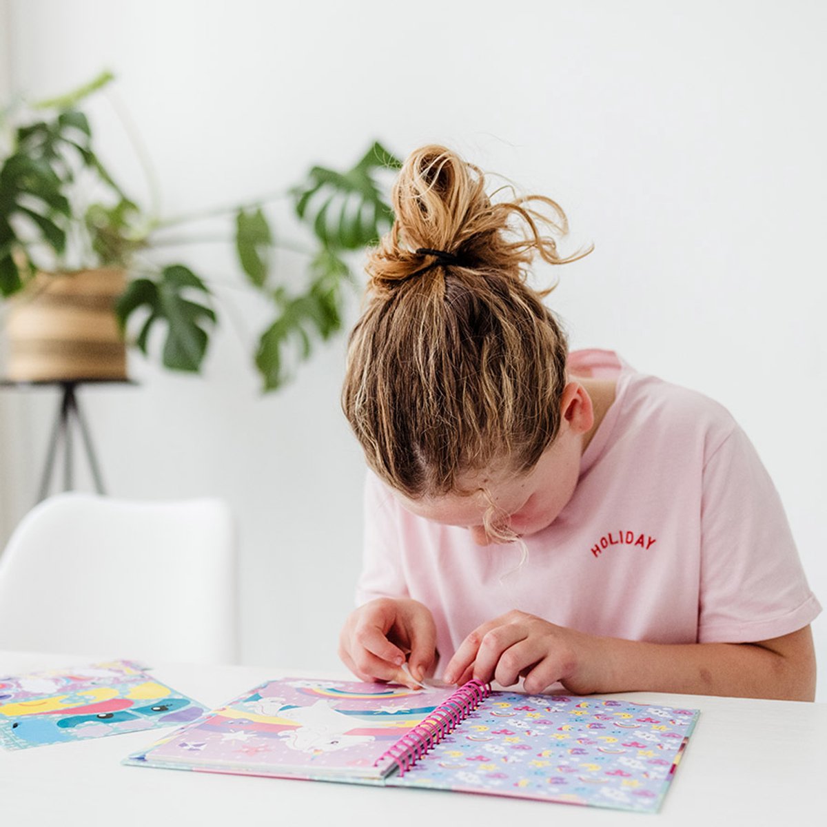 Gabby's Poppenhuis Totum sticker puzzelboekje inclusief kleurplaten vakantieboek 10 stickerpuzzels - sticker by number vakantie doeboek Gabby's Dollhouse — afbeelding 4