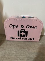 Koffertje Opa & Oma survivalkit Roze gevuld