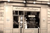 Dibond - Stad - Parijs in taupe / bruin / zwart  - 80 x 120 cm.