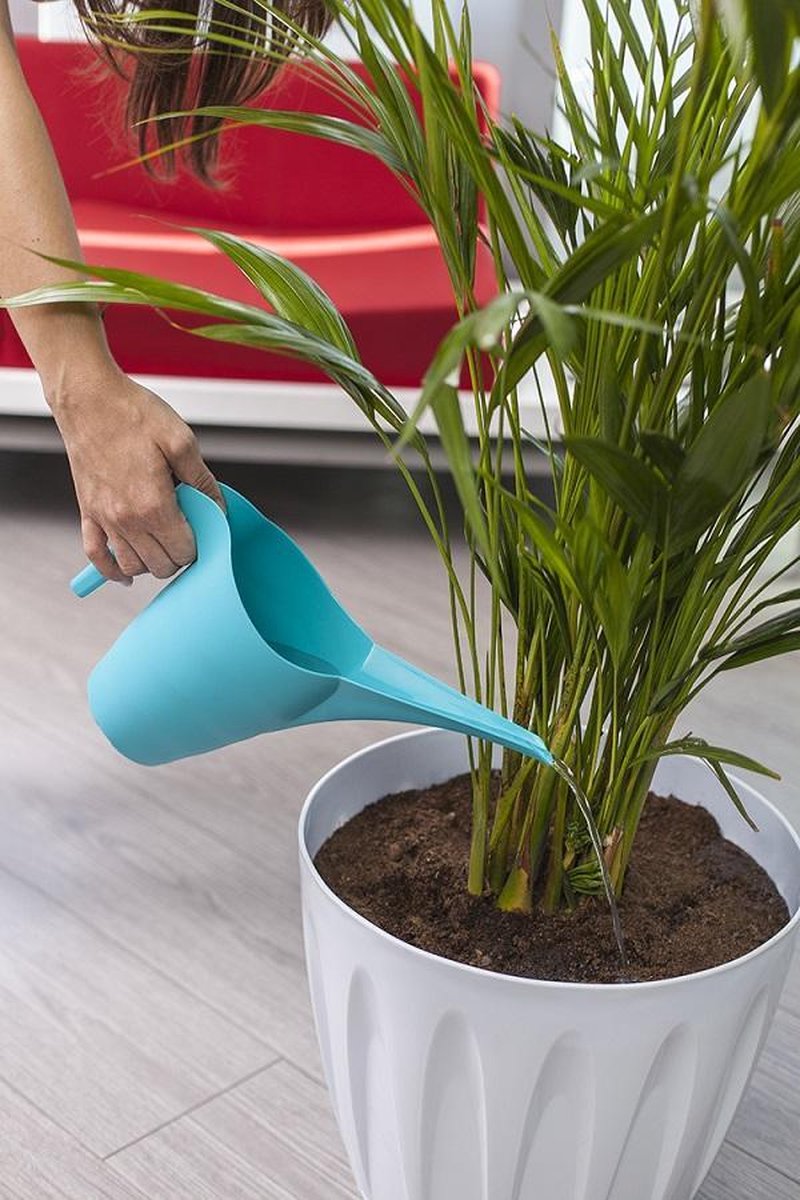 Open Gieter fushia 2L van Serinova UV-bestendig en winterhar