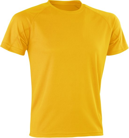 Gouden heren t-shirt met korte mouwen.