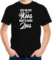 Geef een kus ik word zus cadeau t-shirt zwart voor meisjes / kinderen - meisje - shirt voor zusjes L (146-152)