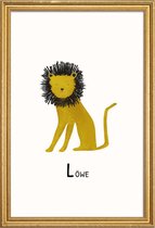 JUNIQE - Poster met houten lijst Löwe -40x60 /Geel