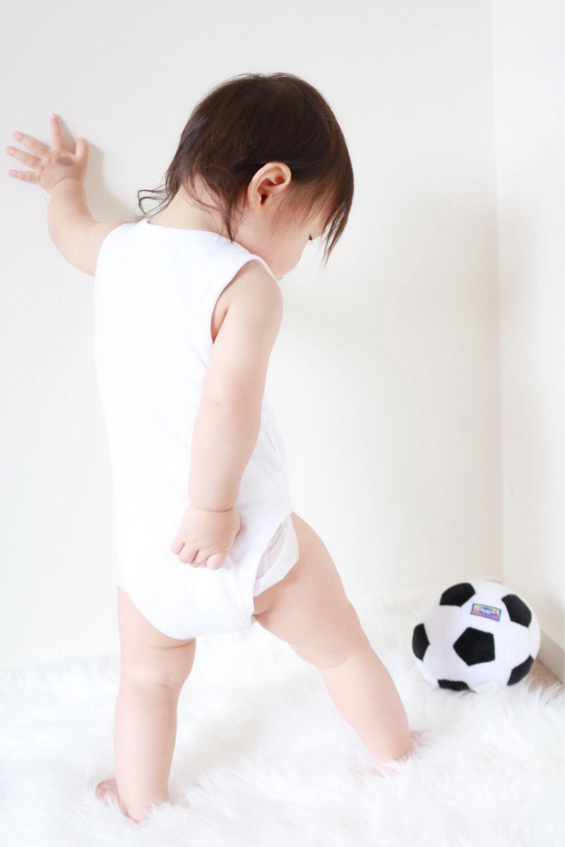 Playgro Baby Pluche Voetbal - Mijn eerste bal - Baby bal - Baby speelgoed - Voetbal Baby - Zachte Baby bal - Rammelaar Baby - Baby bal - Baby Speelgoed - Educatief baby speelgoed - Rammelaar - Zwart Wit - Belletje - 13cm — afbeelding 10