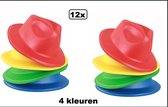 12x Party vinyl hoedje in 4 verschillende kleuren - carnaval festival thema feest party vinyl foam rood geel blauw groen optocht maffia feestje multi