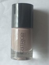 Catrice ultimate nail lacquer #61 Greige! The new beige