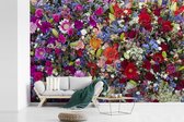 Behang - Fotobehang Een bloemdessin met felle kleuren - Breedte 390 cm x hoogte 260 cm