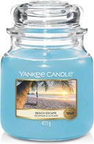 Yankee Candle Geurkaars Medium Beach Escape - 13 cm / ø 11 cm