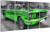 GroepArt - Glasschilderij - Mustang - Zwart, Grijs, Groen - 160x80cm 4Luik - Foto Op Glas - Geen Acrylglas Schilderij - 6000+ Glasschilderijen Collectie - Wanddecoratie