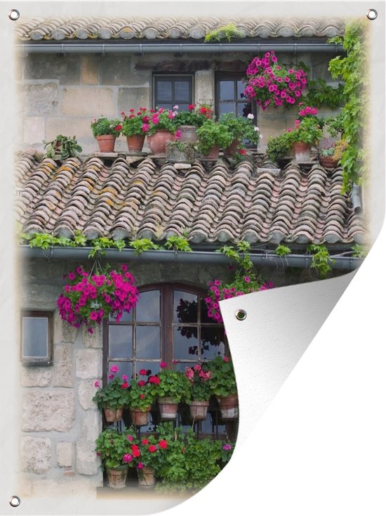 Tuinposter - Huis versierd met bloempotten in Arles