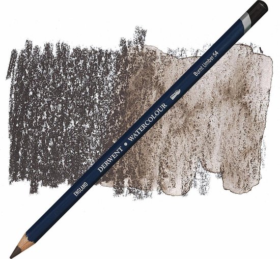 Derwent Watercolour potlood met de kleur Burnt Umber 54, naast een veeg met natte en droge verfstrepen.