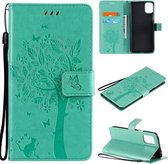 Voor LG K42 Tree & Cat Pattern Pressed Printing Horizontale Flip PU Leather Case met houder & kaartsleuven & portemonnee & Lanyard (groen)