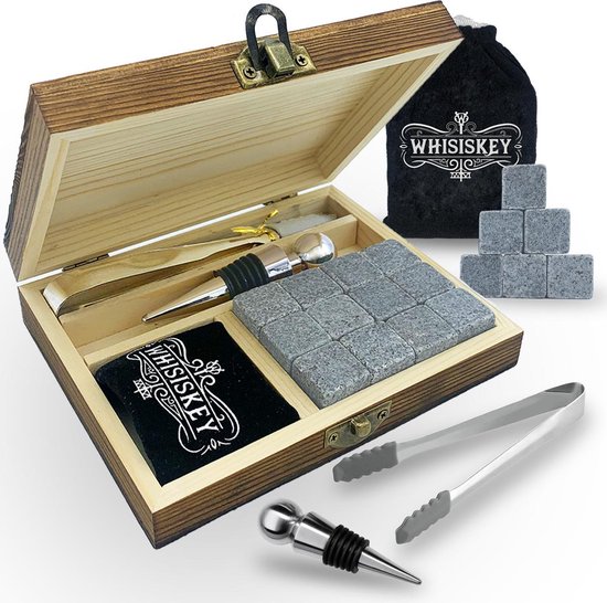 Whisiskey® Luxe Whiskey Stones Set - 12 stuks - Fluwelen Opbergzak - Flessenstopper -IJstang - Herbruikbare IJsblokjes - Natuursteen Whiskey Stenen Voor Glazen - IJklontjes Steen - Ice Cube - Drank Koeler - Cadeau voor Man & Vrouw Whisiskey® Luxe Whiskey Stones Set - 12 stuks - Fluwelen Opbergzak - Flessenstopper -IJstang - Herbruikbare IJsblokjes - Natuursteen Whiskey Stenen Voor Glazen - IJklontjes Steen - Ice Cube - Drank Koeler - Cadeau voor Man & Vrouw