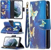 Voor Samsung Galaxy S21 FE Gekleurde Tekening Patroon Rits Horizontale Flip Leren Case met Houder & Kaartsleuven & Portemonnee (Goud Vlinder)