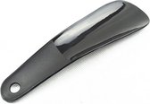 Zwarte Schoenlepel - Kunststof - 16 Centimeter - Handige Instap Hulp - Licht Gebogen - Met Ophanghoogje - Belgische invoerder - Snelle verzending met prior - Hoge korting vanaf 2 stuks