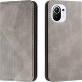 Voor Xiaomi Mi 11 Skin Feel Magnetisch S-type Effen Kleur Horizontale Flip Lederen Case met Houder & Kaartsleuf & Portemonnee (Grijs)