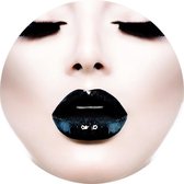 Vrouw met zwarte lippen - Foto op Behangcirkel - ⌀ 60 cm