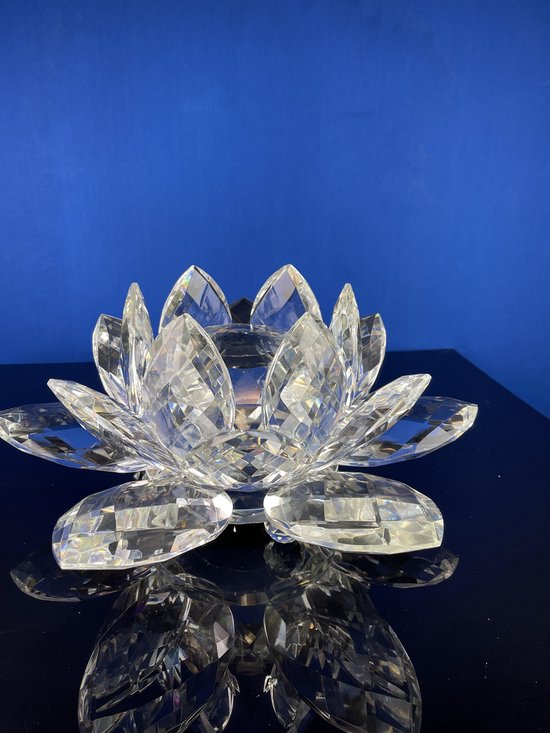 Super grande fleur de lotus en cristal