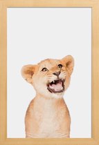 JUNIQE - Poster in houten lijst Leeuwenwelp -20x30 /Bruin