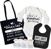 Geschenkset - opa & oma - set - tas - slabber - slofjes - romper - baby - opa - romper opa - oma - romper oma - zwangerschap aankondiging - maat 74/80 - stuks 1 - wit/zwart