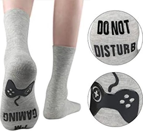 Grappige Sokken Gaming - Grijs - Anti Slip - Do not Disturb - One Size - Cadeau Mannen - Huissokken - Housewarming - Verjaardag - Kerstcadeau man - Kerst