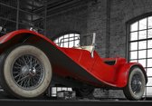 Tuinposter - Auto - Oldtimer in rood / grijs / wit / zwart  - 80 x 120 cm.