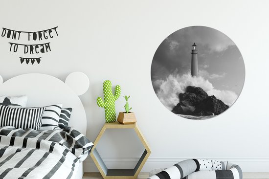 Phare avec vagues sauvages - feuille de plastique cercle mur carré noir et blanc