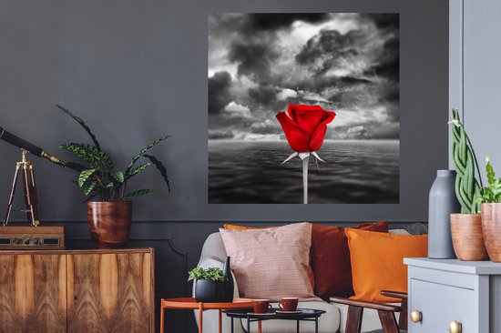 Sticker Muursticker Rouge noir blanc - Photo Zwart et blanc de rose rouge, contre mer et ciel nuageux - 120x90 cm - film adhésif autocollant - sticker mural repositionnable