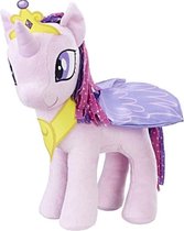 Hasbro Pluche My Little Pony Feature Wings Princess Cadance