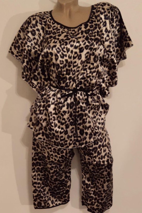 Dames satijn pyjama set met panterprint M 34-36 zwart | bol.com