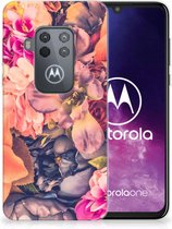 Motorola One Zoom TPU Siliconen Hoesje Bosje Bloemen