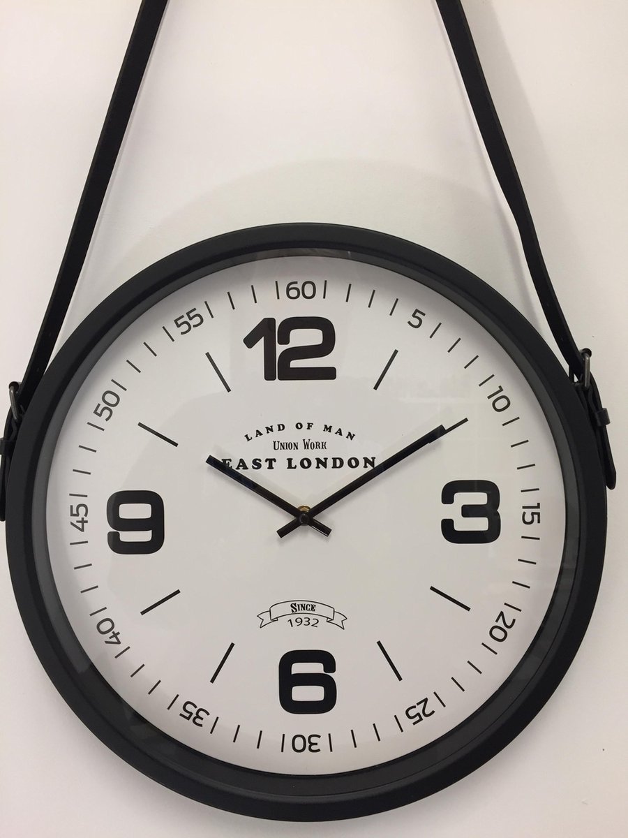Wandklok Industrieel Metaal met leren riem