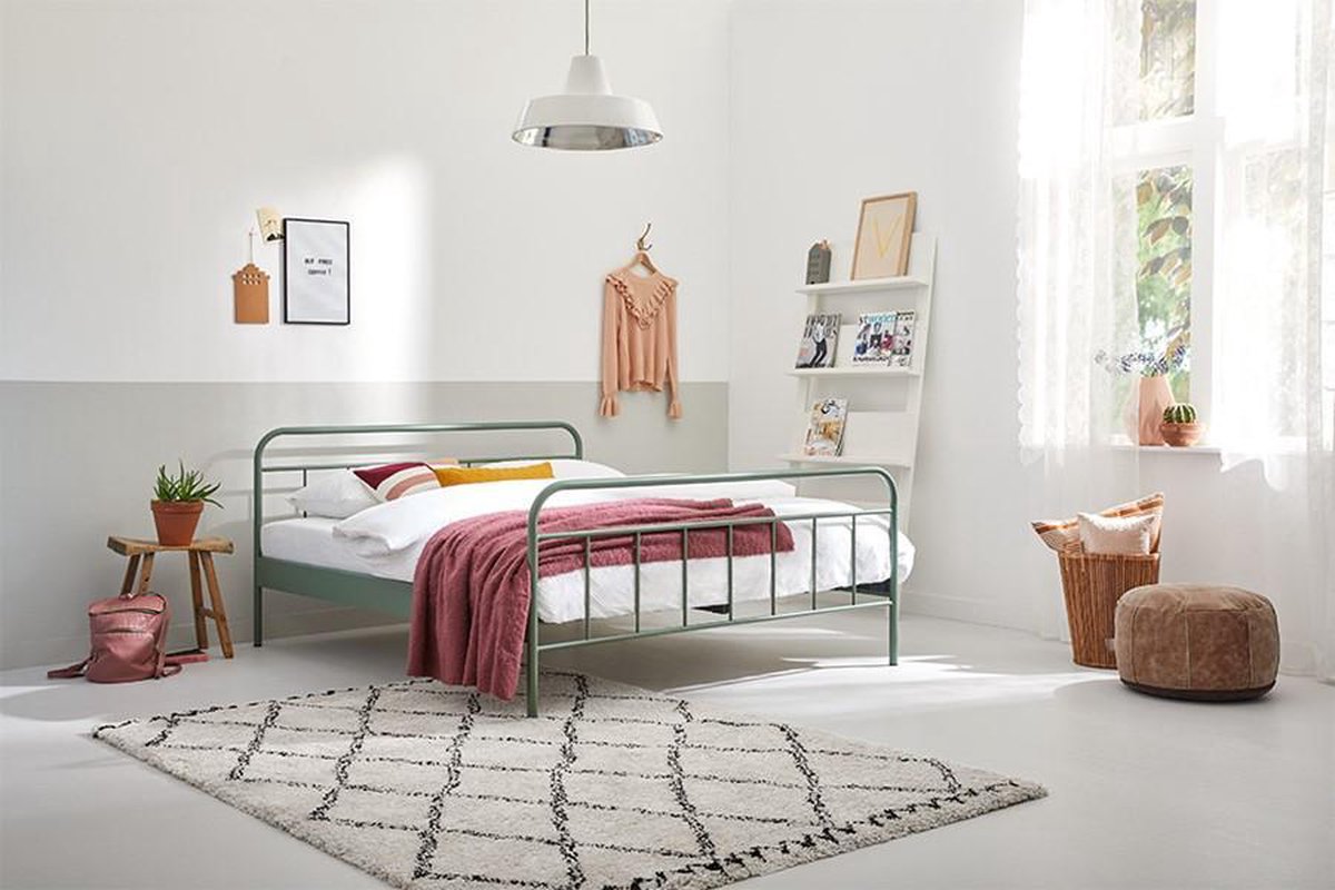 Beter Bed Alex Metalen Bedframe Tweepersoons 160x210cm Groen