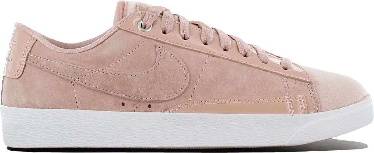 Nike Blazer Low LX Sneakers – Particle /Silt Blazer Lifestyle Dames Sneakers voor Vrouwen Roze