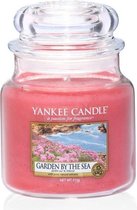 Yankee Candle Medium Jar Geurkaars - Garden by the Sea