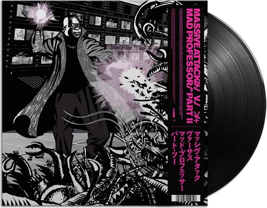 Zwart vinyl met hoes met een gestileerde afbeelding van een man die magie uit zijn handen laat komen. Tekst: Massive Attack V. Mad Professor.