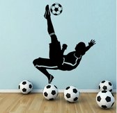 Voetbal muursticker - muur sticker voetballer - kinderkamer muursticker - 43 x 55 cm - Nr201