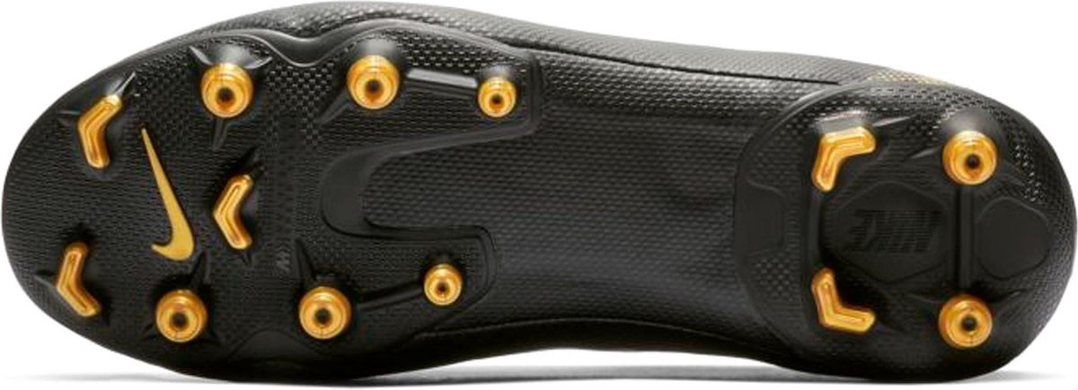 Nike Mercurial Vapor 12 Academy MG Voetbalschoen Junior Sportschoenen -  Maat 35.5 - | bol.com