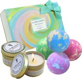 Geschenk set geurkaarsen en bath bombs | Geurkaars 2 stuks bath bombs 4 stuks in mooie geschenkdoos | Duurzame producten van biologische ingrediënten met verzachtende werking op de huid | Ges