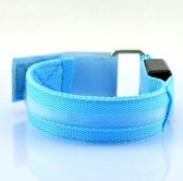 2 stuks Led verlichte armband (blauw) voor sportievelingen die hardlopen, fietsen en wandelen en verder iedereen die in het donker gezien wil worden - Sport armband - Hardloop verl