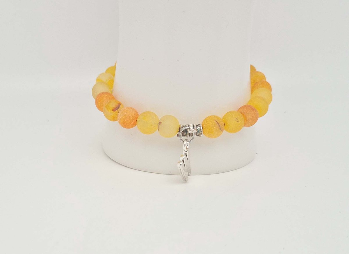 Handgemaakte "Letters" natuursteen armband met natuursteen "Letters" " Oranje frosted agaat" -8 mm diameter van de korrel- Diameter armband 20 cm - Kies je favoriete letters- Een mooi cadeau voor familie en vrienden