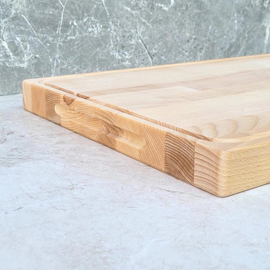 Pazzo Goods® Planche à découper en bois avec canal à sève – 100 % bois de hêtre – Bloc à découper – Planche à boissons – Cadeau de pendaison de crémaillère – 40x30x4 cm