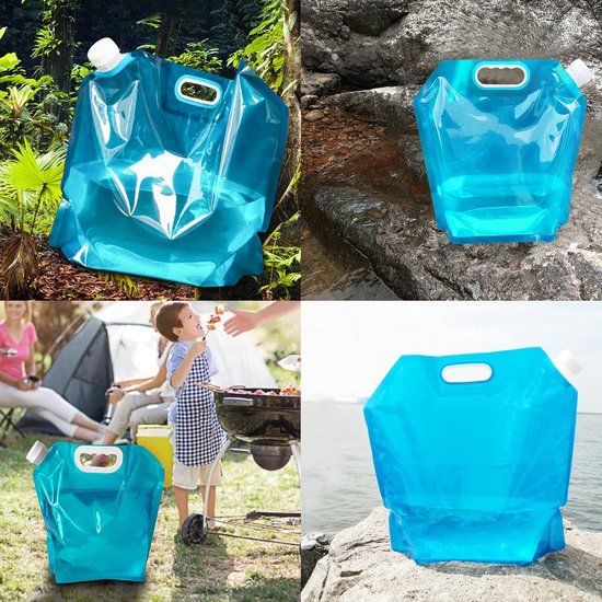 Grote Plastic Watercontainers in De Openlucht Stock Foto - Image of