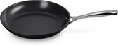 Bol.com Le Creuset Essential Non-Stick Ceramic koekenpan - 28 cm aanbieding
