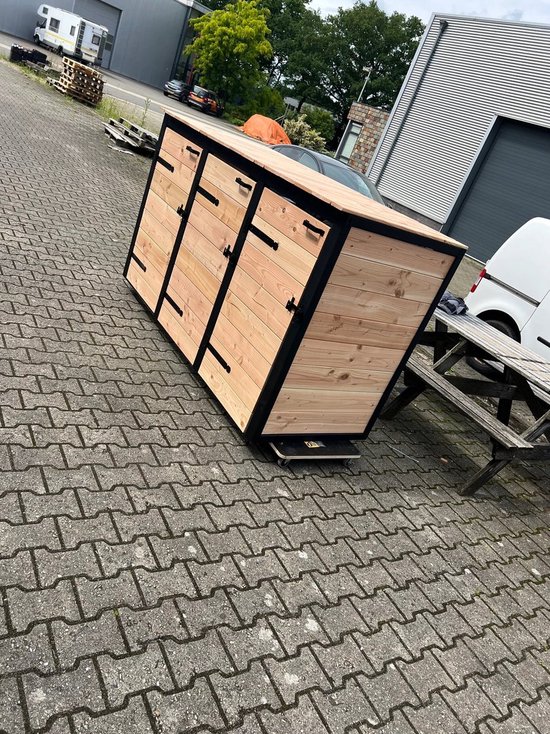 Foto: Containerombouw 3 kliko s ombouw douglas zwarte balken dichte achterkant let op geen bouwpakket wordt kant en klaar geleverd dus geen gedoe van zelf in elkaar zetten kliko ombouw voor 3 containers containerberging containerkast container berging