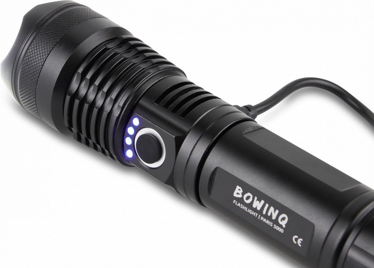 BOWINQ Paris 5000 - Zaklamp LED oplaadbaar - 1500 lumen - Ook op AAA-batterijen - Zoomfunctie - IP65 waterdicht - Voor noodpakket en kamperen — cadeau in Sport & Outdoor - foto 5