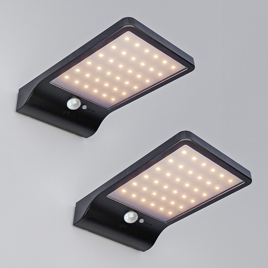HOFTRONIC Set van 2 Macon - LED Solar Wandlampen - slim design - met PIR bewegingssensor - Zwart - Warm wit licht - 36 LEDs - IP44