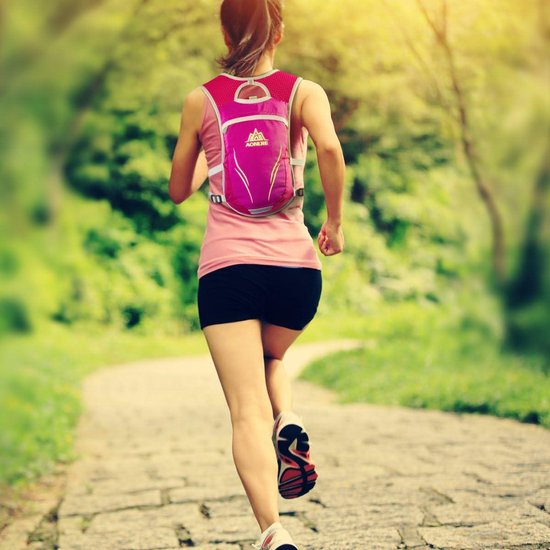 Geila Hydratatierugzak, Hydratatievest Buitensport Trail Marathonloper Hardlopen Race Lichtgewicht Rugzak voor Mannen & Vrouwen (Grijze set met 2 Waterflessen Geila Hydratatierugzak, Hydratatievest Buitensport Trail Marathonloper Hardlopen Race Lichtgewicht Rugzak voor Mannen & Vrouwen (Grijze set met 2 Waterflessen