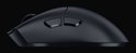 Zijprofiel van een zwarte Razer DeathAdder V3 hyperspeed gaming muis met twee programmeerbare knoppen.